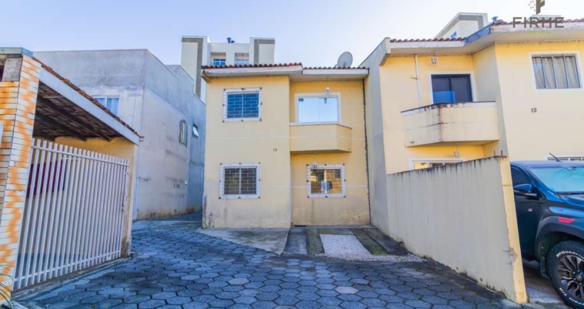 Sobrado com 3 quartos  à venda, 77.00 m2 por R$419000.00  - Uberaba - Curitiba/PR