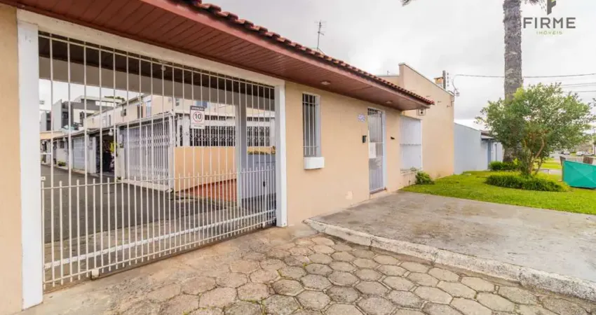 Sobrado em condomínio fechado – 2 quartos | 2 vagas cobertas | boqueirão