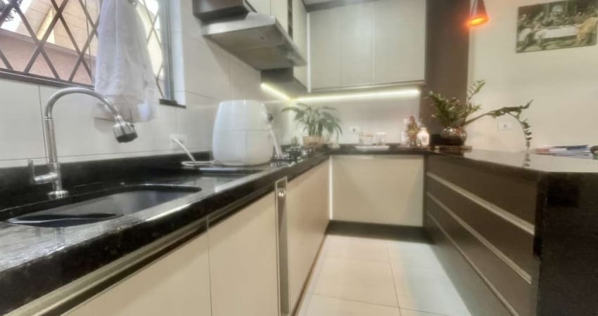 Sobrado com 3 quartos  à venda, 146.35 m2 por R$677000.00  - Boqueirao - Curitiba/PR