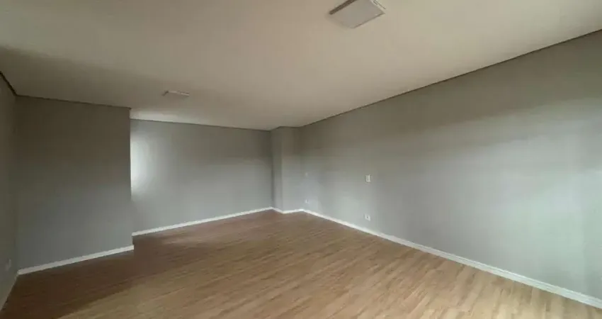 Sobrado com 4 quartos  à venda, 223.00 m2 por R$529000.00  - Alto Taruma - Pinhais/PR