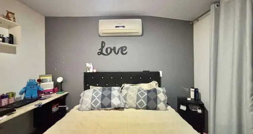 Sobrado com 4 quartos  à venda, 185.00 m2 por R$670000.00  - Quississana - Sao Jose Dos Pinhais/PR