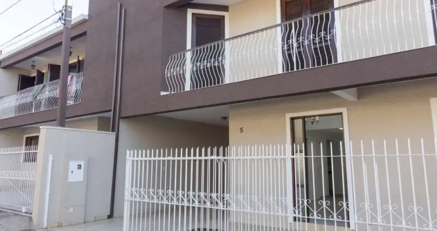 Sobrado exclusivo no boqueirão – condomínio fechado, 4 quartos e muito conforto!