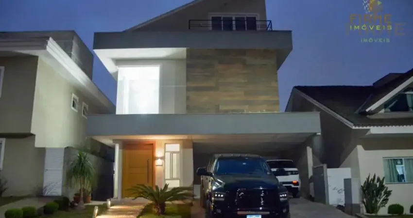 Casa de Condomínio com 4 quartos à venda, 244.00 m2 por R$1899000.00 - Xaxim - Curitiba/PR