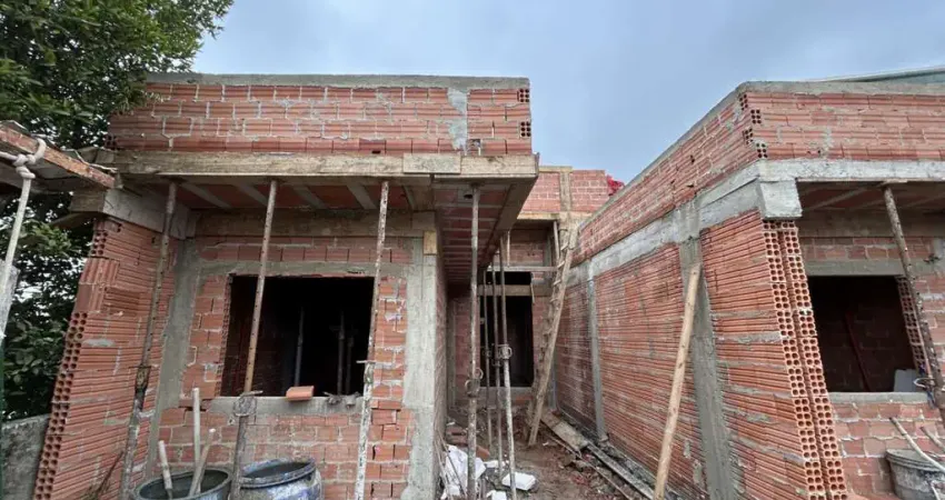 Casa à venda na Rua Cambé, 669, Alto Tarumã, Pinhais