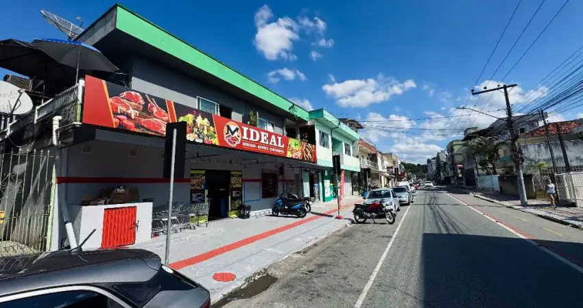 Casa comercial com 3 salas à venda na Rua Biguaçu, 971, Municípios, Balneário Camboriú