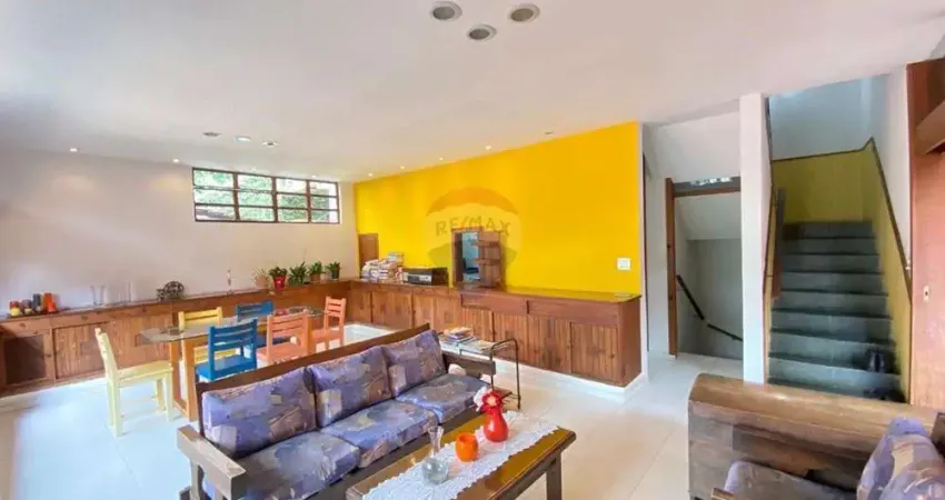 Casa de 262m² em condomínio em Botafogo com 5 quartos (sendo 3 suites0 a venda