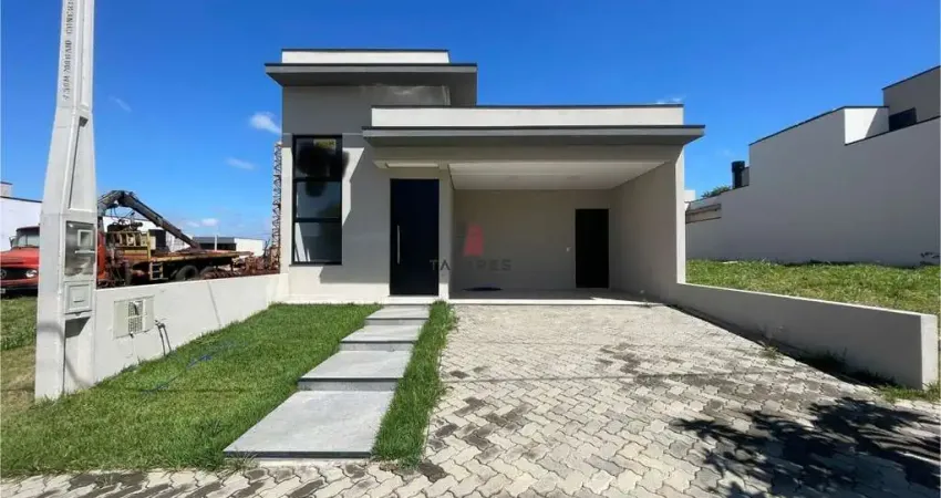 Casa em Condomínio à Venda em Paulínia-SP, Parque Brasil 500 - 3 Quartos, 1 Suíte, 1 Sala, 4 Vagas - 135m²
