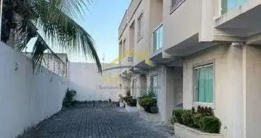 Lauro de Freitas Casa em Condomínio 4/4 3 suítes 97m²