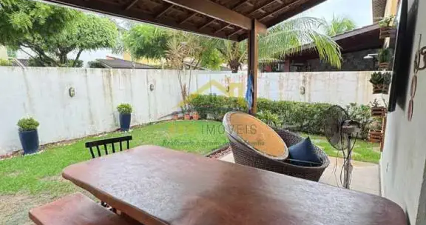Casa em Condomínio em vilas 4/4 3 suites com area  baixou 949 mil