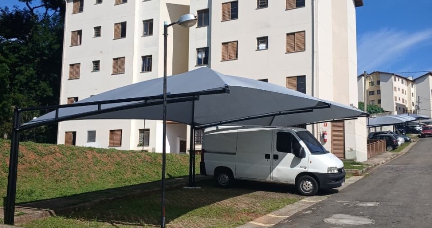 Apartamento no Condomínio dos Coqueiros com 2 Dormitórios