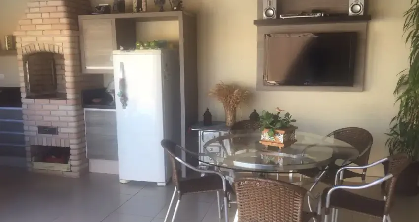 Casa térrea, 3 suítes, área gourmet com piscina no Bairro Aeroporto Londrina