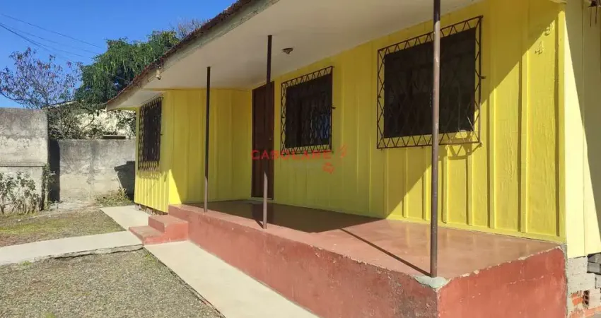 Casa com 2 quartos para alugar na Rua Orlando Peruci, 499, Butiatuvinha, Curitiba