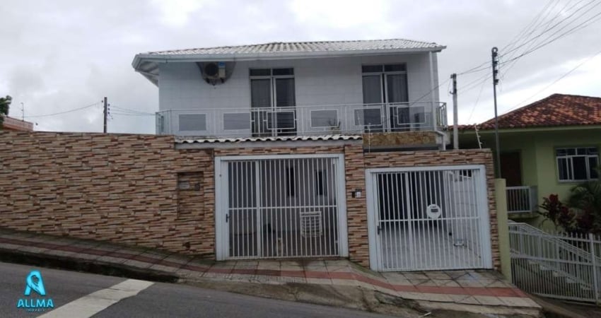 Casa com 4 quartos à venda na Rua Araci Vaz Callado, 2219, Coloninha, Florianópolis