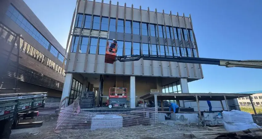 Sala comercial à venda na Rodovia SC-405, 4397, Campeche, Florianópolis