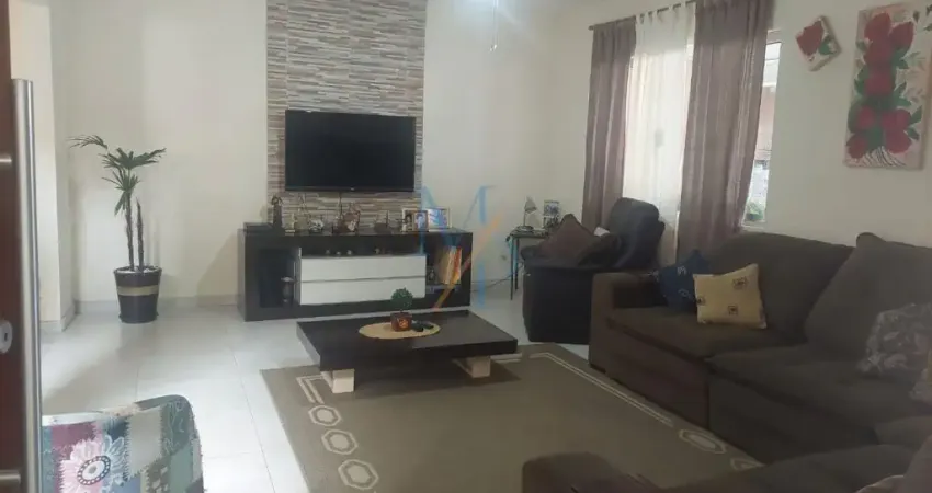 Casa para venda possui 300 metros quadrados com 3 quartos