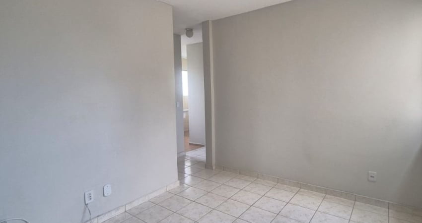 Lindo apartamento com 2 quartos e um banheiro com box - Ótima localização, próximo a Rodovia Presidente Dutra - Morada do Sol