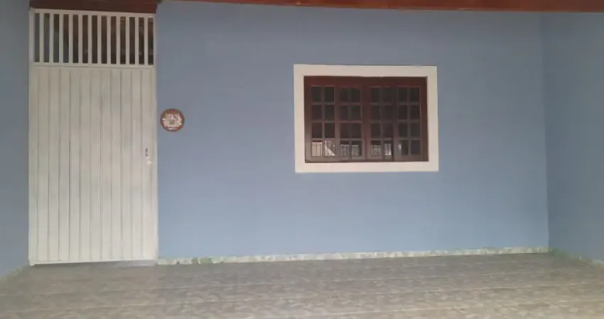 Linda casa com 2 quartos e 2 banheiro - No bairro Vila das Flores, próximo de mercados e comércios.