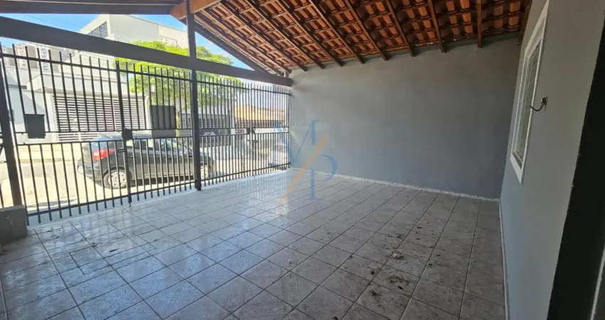 Linda casa com churrasqueira e quintal - ótima localização, próximo da arena sul sports e supermercados