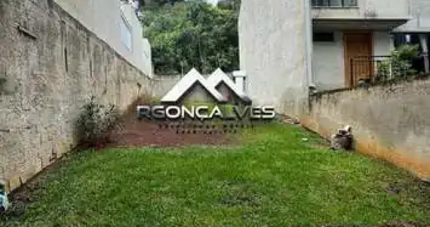 Terreno à Venda em Condomínio no Centro de Piraquara