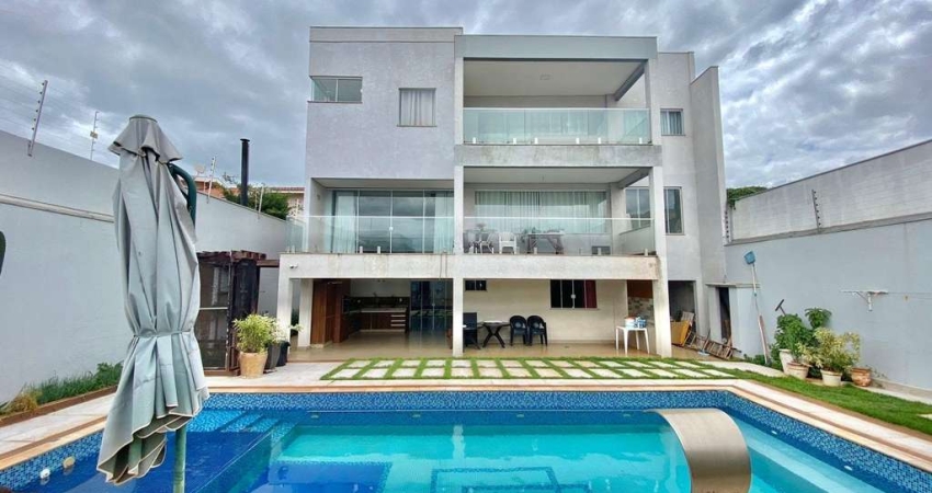 Casa com 4 quartos à venda na Rua Pioneiro José Vicente da Silva, 633, Jardim Universo, Maringá