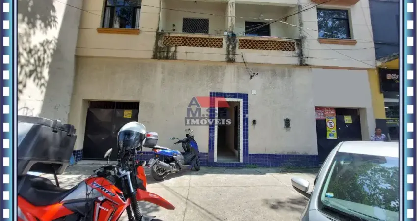 Apartamento sala 2 quartos, enaltecendo seu excelente localização