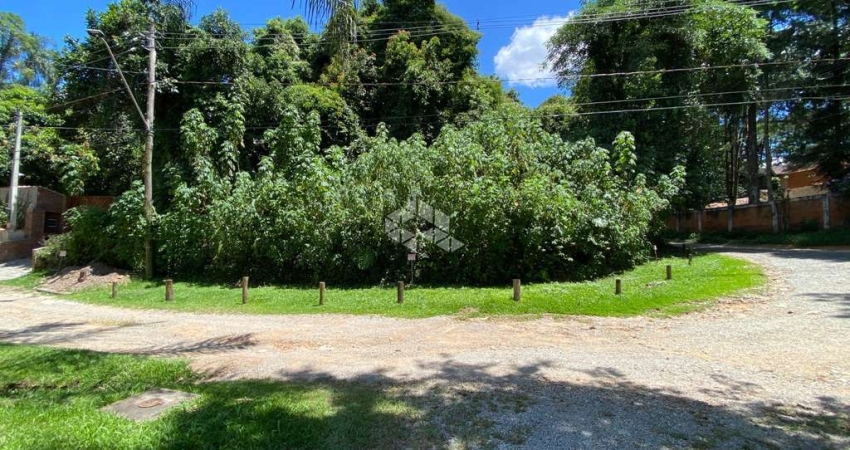 Terreno à venda, 871 m² por R$ 260.000,00 - Parque Friburgo - Mairiporã/SP