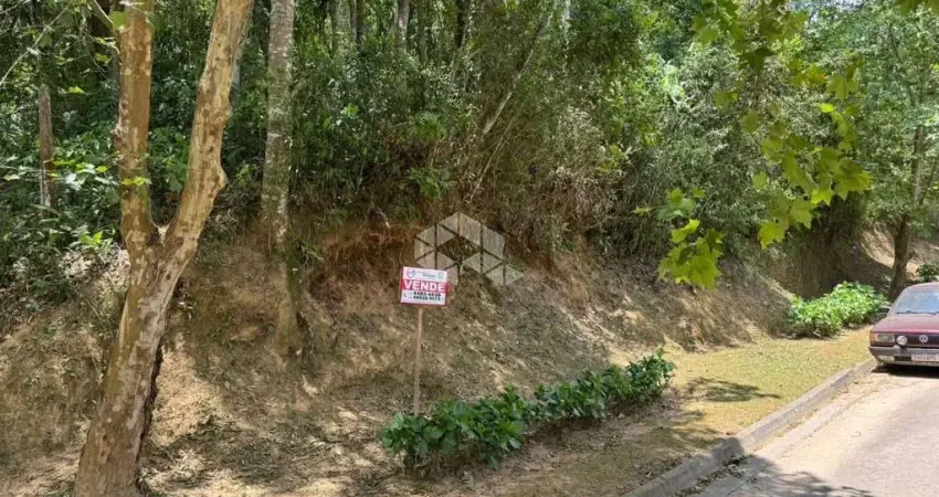 Terreno de 1.000m² a venda por R$ 260.000,00 em Olho D'água - Mairiporã/SP