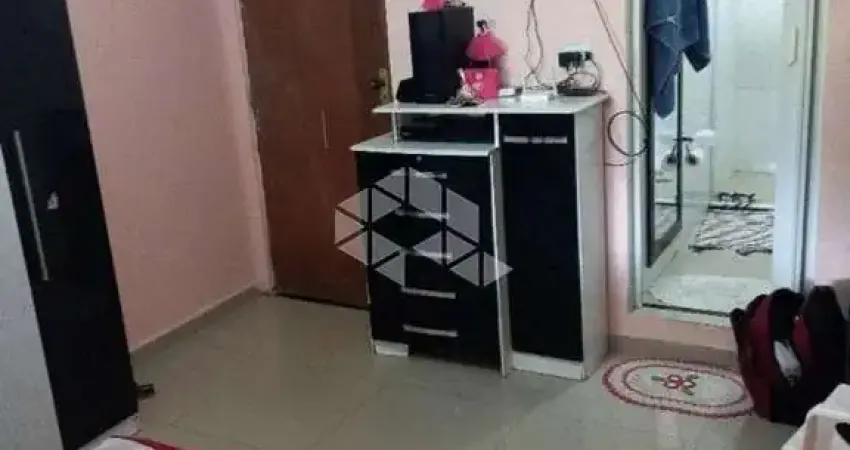 Casa sobrado,250m², eldorado - diadema, 3 dormitórios, 3 banheiros,  1 cozinha, 1 sala, vaga de garagem, quintal com pomar, edícula nos fundos.