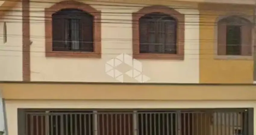 Casa sobrado a venda em jordanópolis, 3 quartos sendo 1 suite.