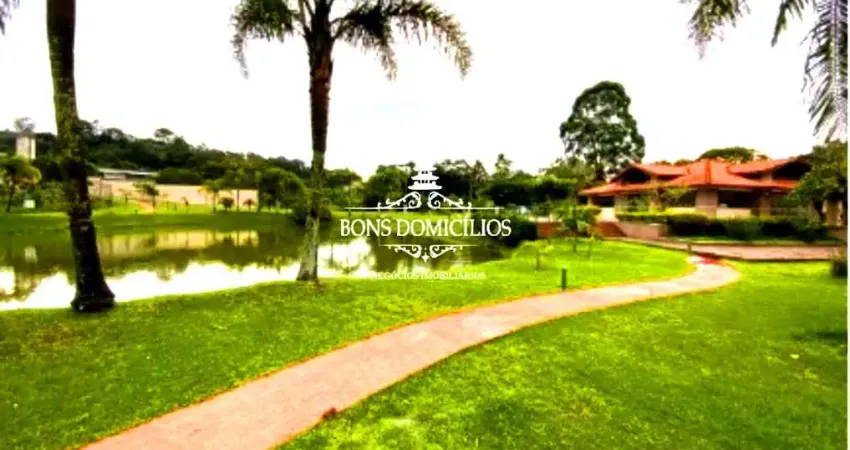 Belo terreno 400m2 na granja viana condominio com lago prox. km 26 da raposo