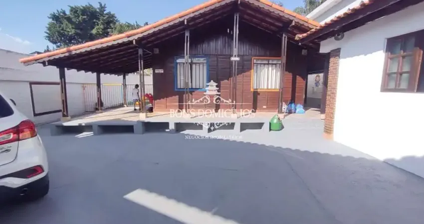 Casa com 4 quartos à venda na Vila Santo Antônio, Cotia 