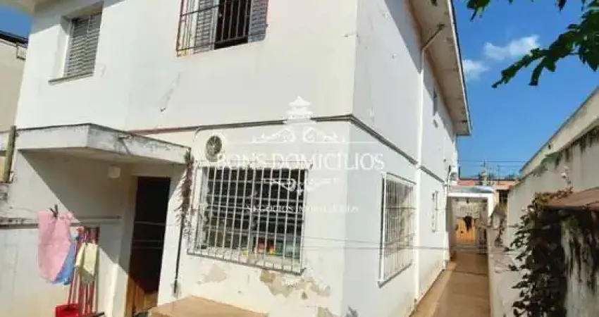 Casa com dois quartos ao lado da estação Morumbi do metrô.