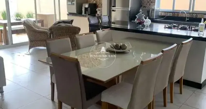 CASA 3 SUITES, ARMÁRIOS, SALA 2 AMBIENTES, PISCINA PRIVATIVA,   CONDOMÍNIO CLUBE
