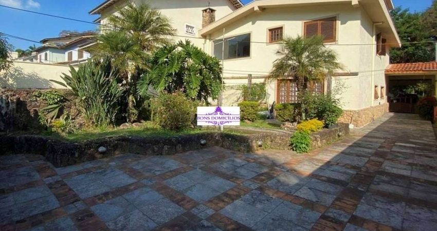 CASA 4 DORMS/6 VAGAS COND. SP 2  GRANJA VIANA, RUA TRANQUILA