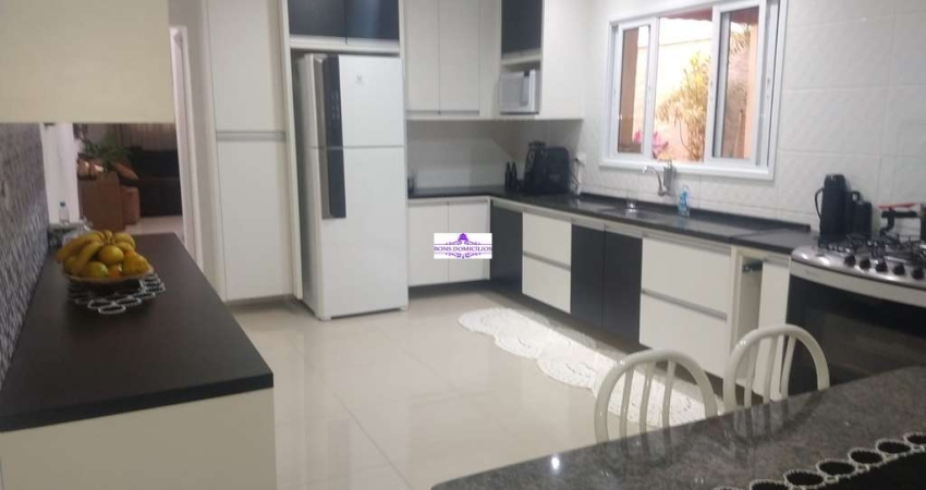 Casa com 4 quartos à venda no Jardim Cláudio, Cotia 