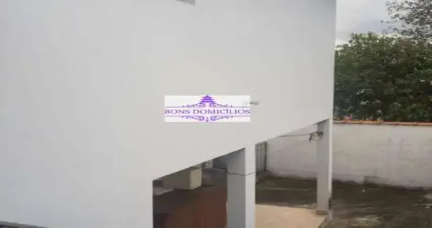 Casa de esquina no centro de cotia com terreno grande em toda a lareral