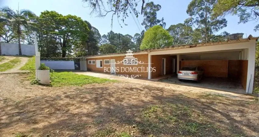 Imperdível oportunidade: casa à venda em cotia-sp, na granja viana, com 02 quartos, 2 salas, 03 banheiros, 5 vagas de garagem e 1.895,00 m² de área.