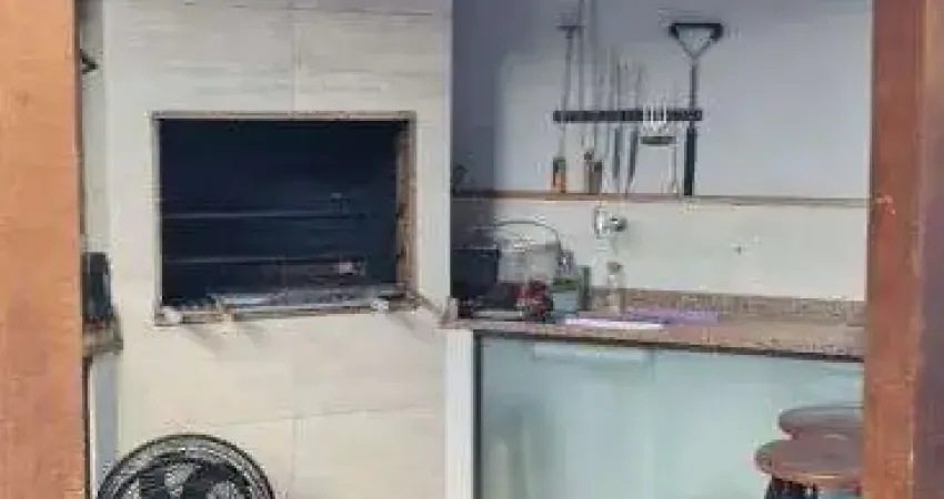 Excelente casa com 3 qts, 1 suíte, ar condicionados, armários planejados, lazer e segurança total.