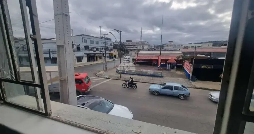 Apartamento com 3 quartos para alugar na Rua Alfredo Bufrem, 479, Centro, Irati