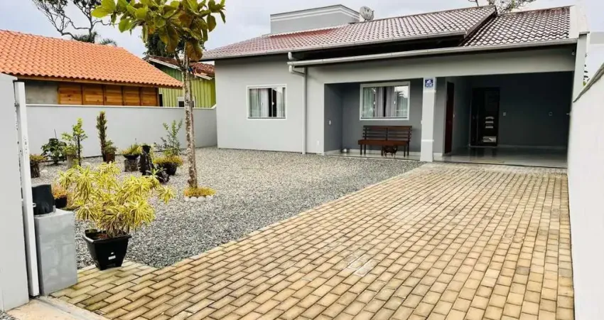 Casa para Venda em São Francisco do Sul, Ervino, 2 dormitórios, 2 banheiros, 3 vagas