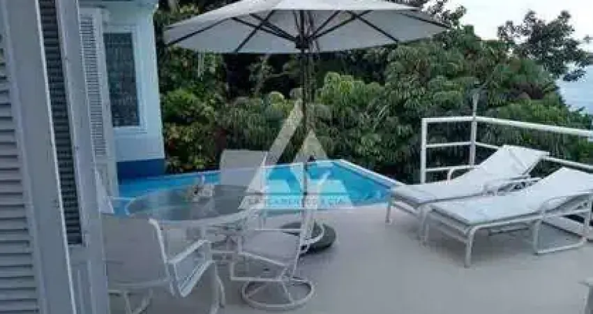 Mansão Exclusiva à Venda na Joatinga – Vista Mar e Floresta