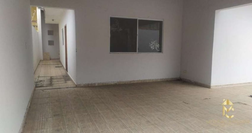 Casa à Venda em Campos Elíseos, Taubaté - SP