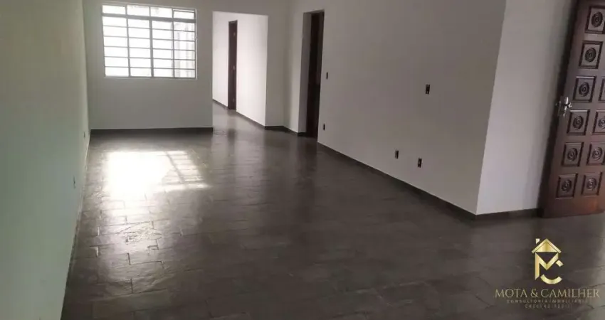 Casa com 3 quartos à venda na Rua João Malta Júnior, 94, Vila Jaboticabeira, Taubaté
