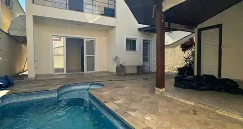 Sobrado com piscina em condomínio disponível para venda no campos do conde iii.