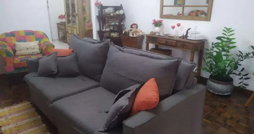 Casa com 3 quartos à venda na Rua Irmã Maria Rita de Moura, Vila Jaboticabeira, Taubaté