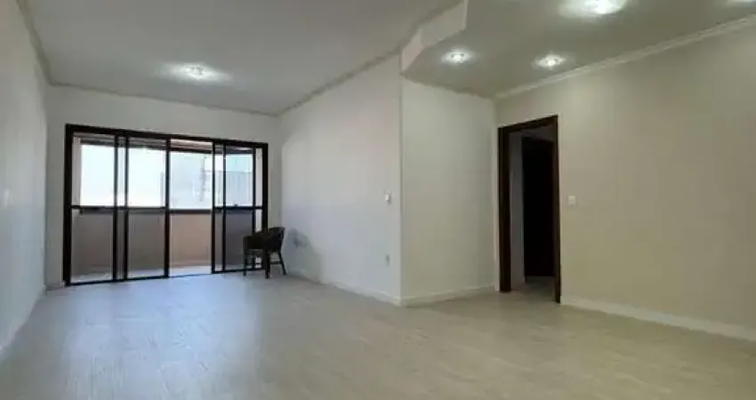 Apartamento à Venda em Centro, Taubaté - SP