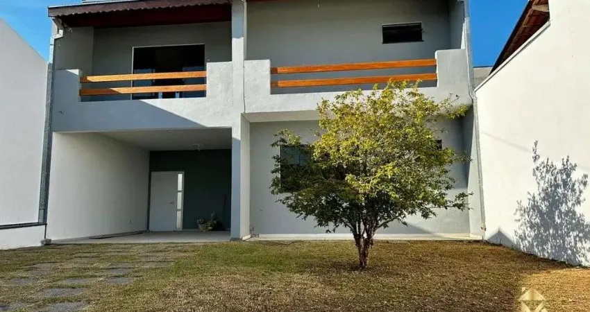 Casa com 3 quartos à venda na Rua Professora Selina Bernardes, 63, Residencial Estoril, Taubaté