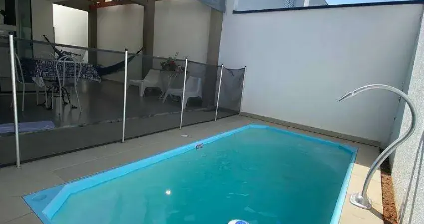 Casa Residencial com 3 Dormitórios com piscina em Taubaté ( Condomínio fechado) – Financiamento e Permuta Aceitos