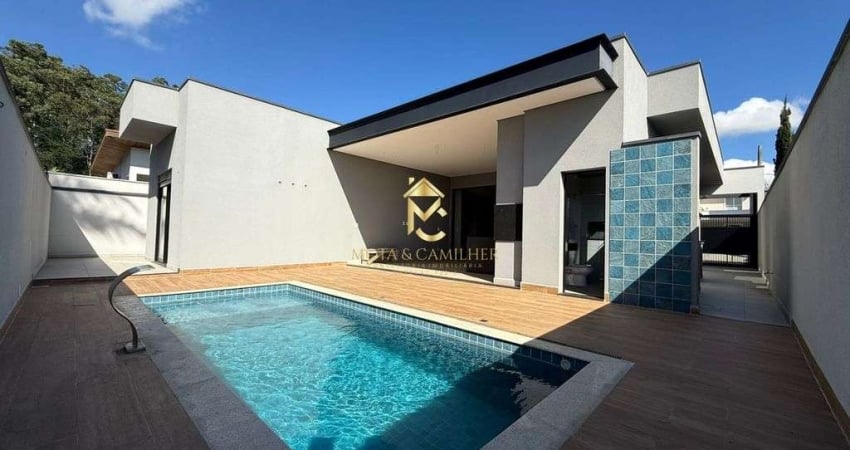Casa nova com piscina à venda em condomínio de Alto Padrão.
