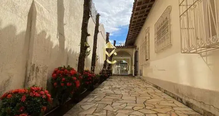 Casa com 3 quartos à venda na Rua Anízio Ortiz Monteiro, 65, Centro, Taubaté